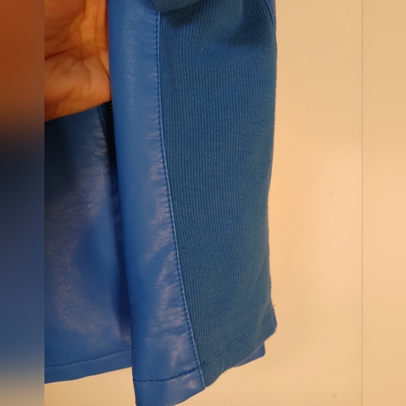 Jacket - Picture 2 of 4